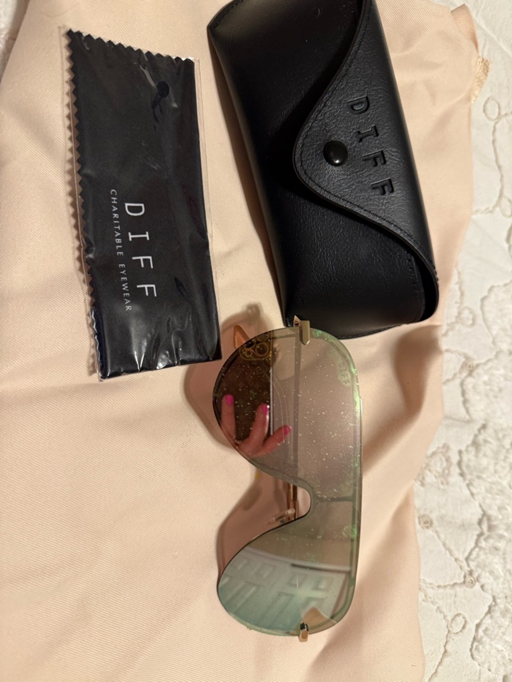 DIFF Oversized Shield Sunglasses in Iridescent Green